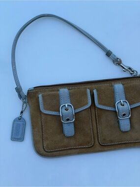 Coach Vintage Suede Y2K Cargo Pocket Wristlet Baguette Indie Sleaze Tan & Grey